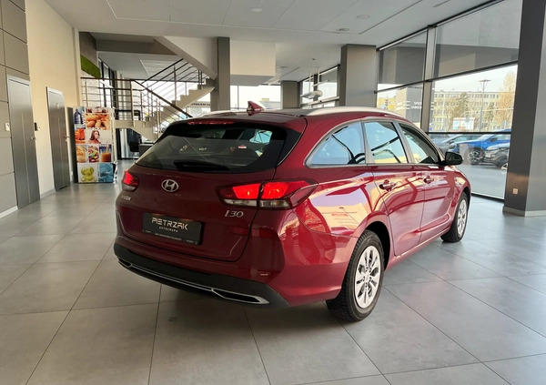 Hyundai I30 cena 79900 przebieg: 38437, rok produkcji 2022 z Międzylesie małe 232